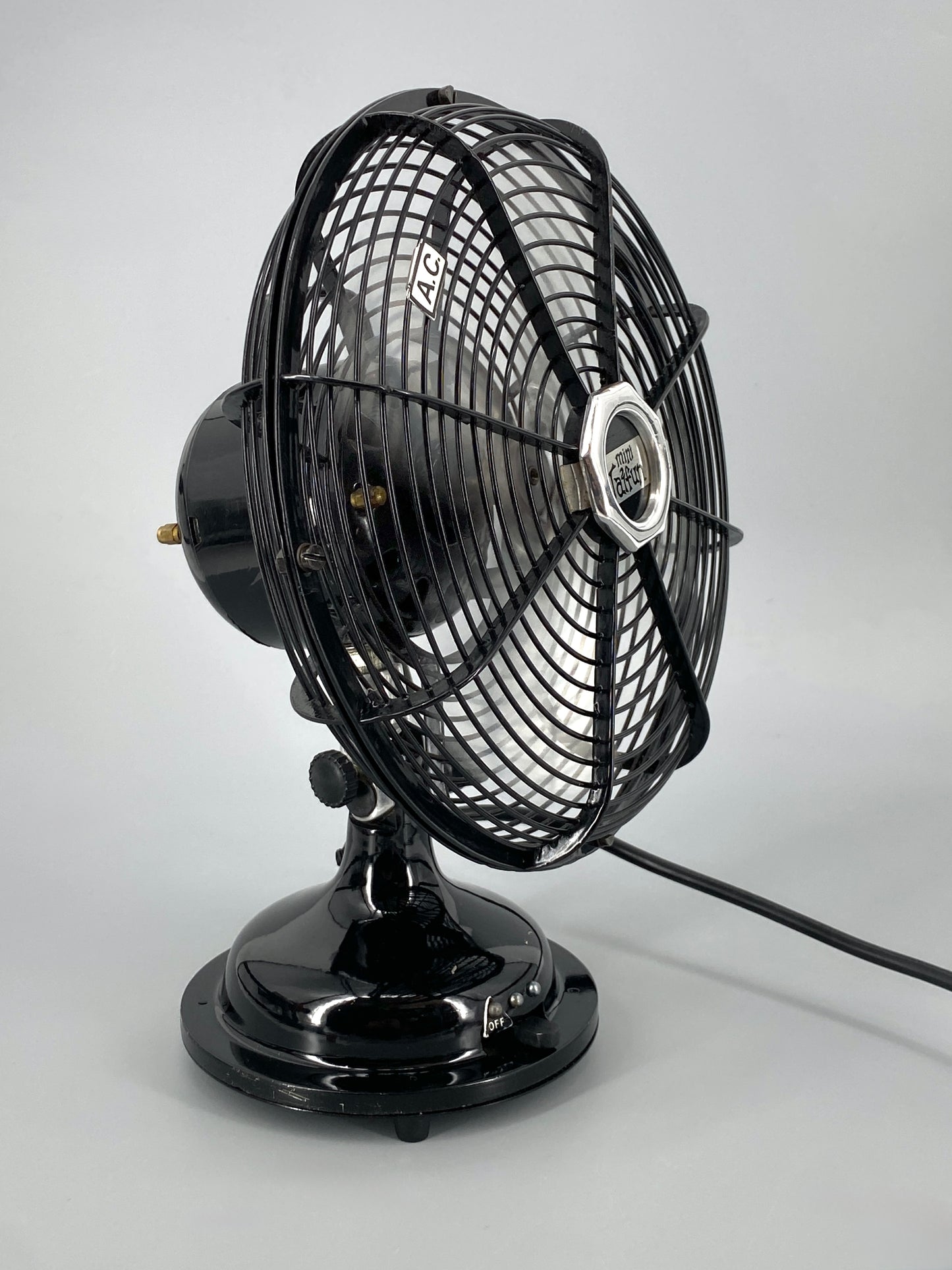 Massiver Tischventilator "Taifun", Kult-Modell von Ikea