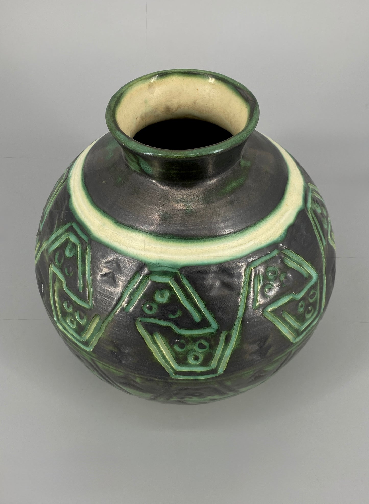 Bauchige Keramikvase mit irisierender Glasur aus Finnland