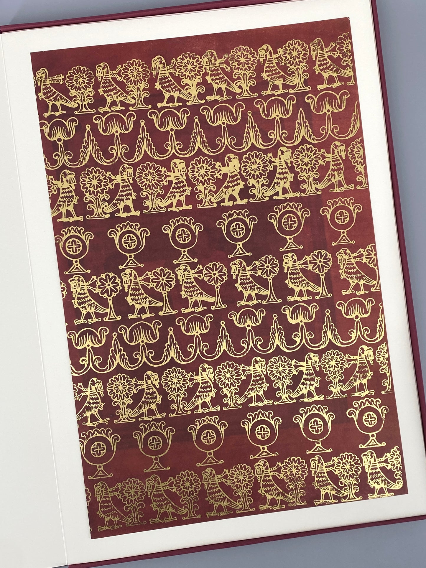 3 hochwertigen Faksimile-Kunstdrucken von dem salischen Kaiser-Evangeliar / dem Codex Aureus Escorialensis / dem goldene Evangelienbuch Kaiser Heinrichs III., 2003