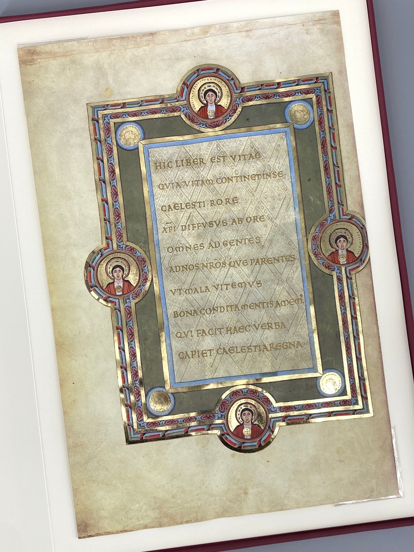 3 hochwertigen Faksimile-Kunstdrucken von dem salischen Kaiser-Evangeliar / dem Codex Aureus Escorialensis / dem goldene Evangelienbuch Kaiser Heinrichs III., 2003