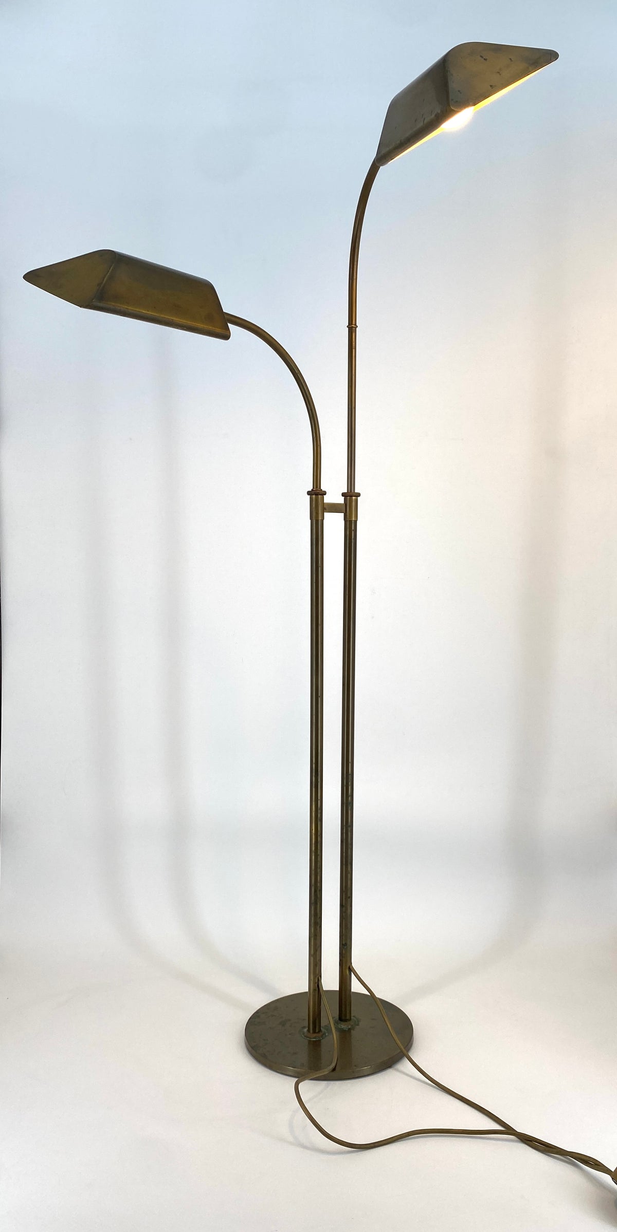 Stehlampe aus Messing "Modell 7454" Holtkötter Leuchten zugeschrieben, 1960er Jahre
