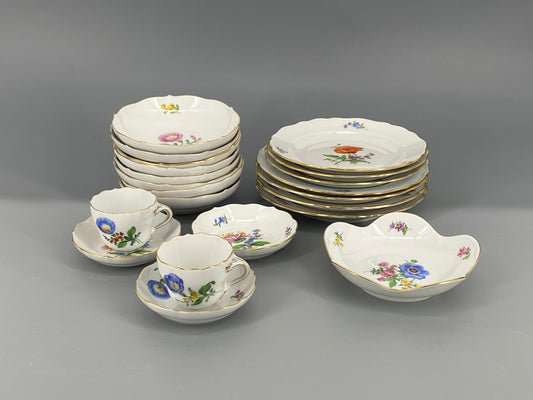 Meissen Porzellan Geschirr Konvolut, Blumendekor