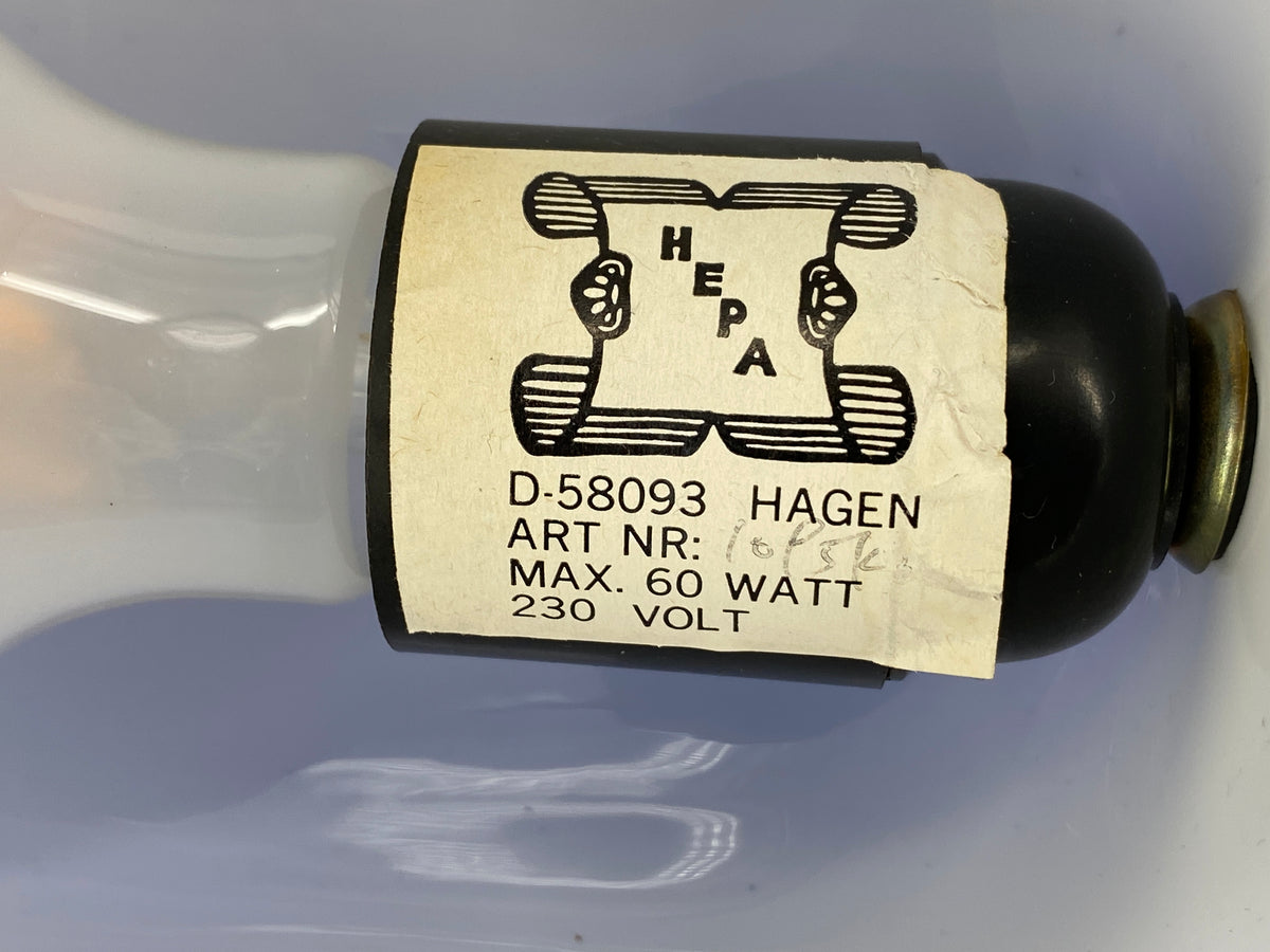 Postmoderne  Neuinterpretation der klassischen Banker Tischlampe mit blauem Glasschirm von HEPA, Deutschland 1990er