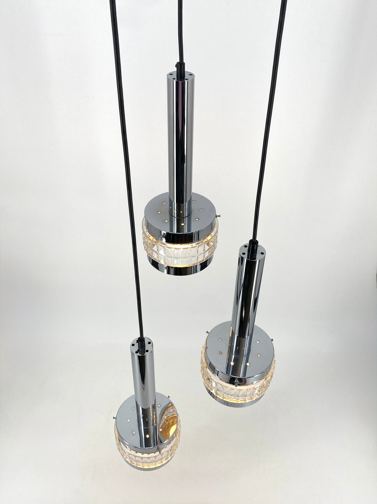 Verchromte Kaskadenlampe mit facettierten Glasschirmen, 60er