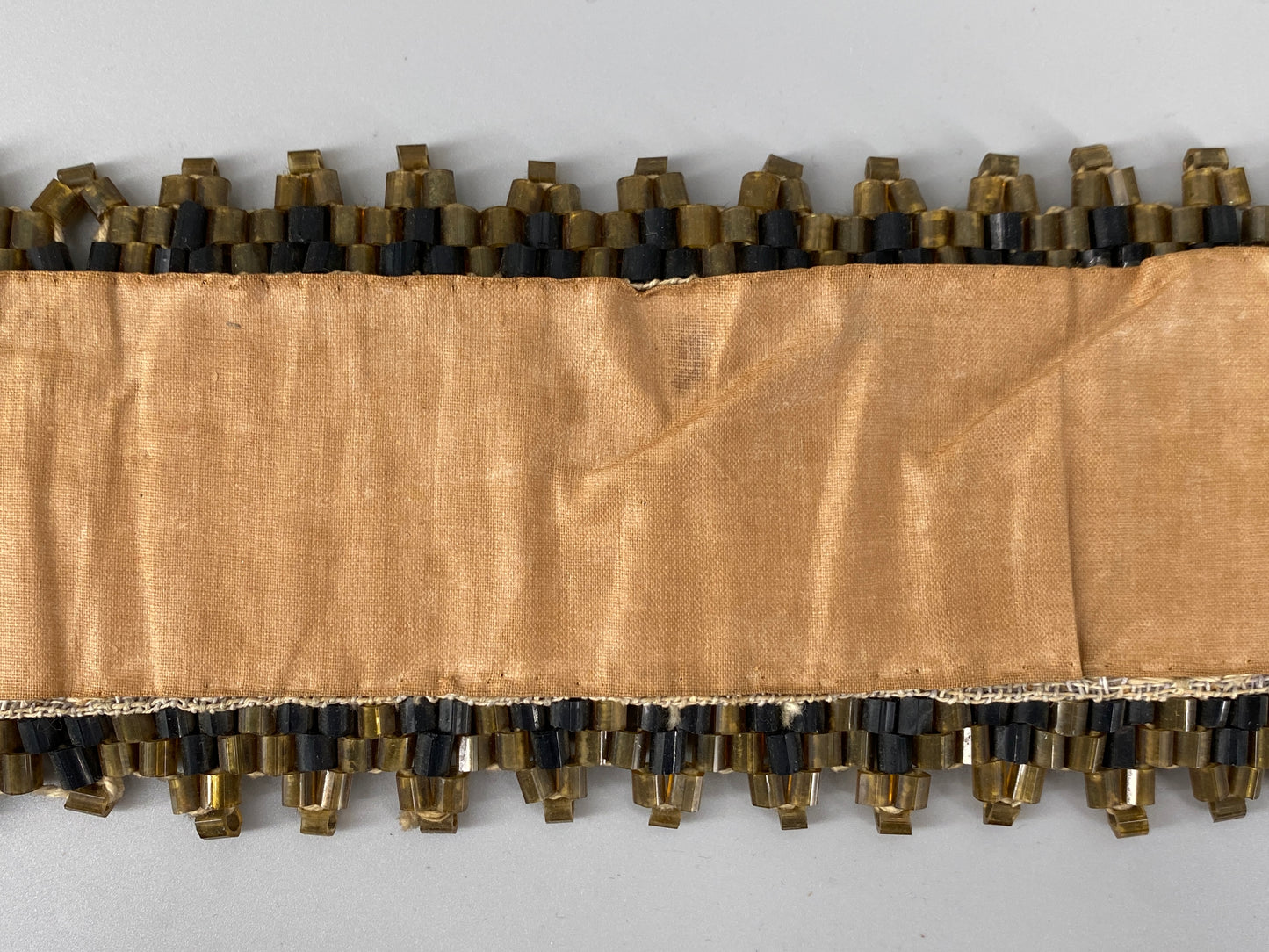 Antiker Wandbehang/Klingelzug aus Glasperlen, um 1900