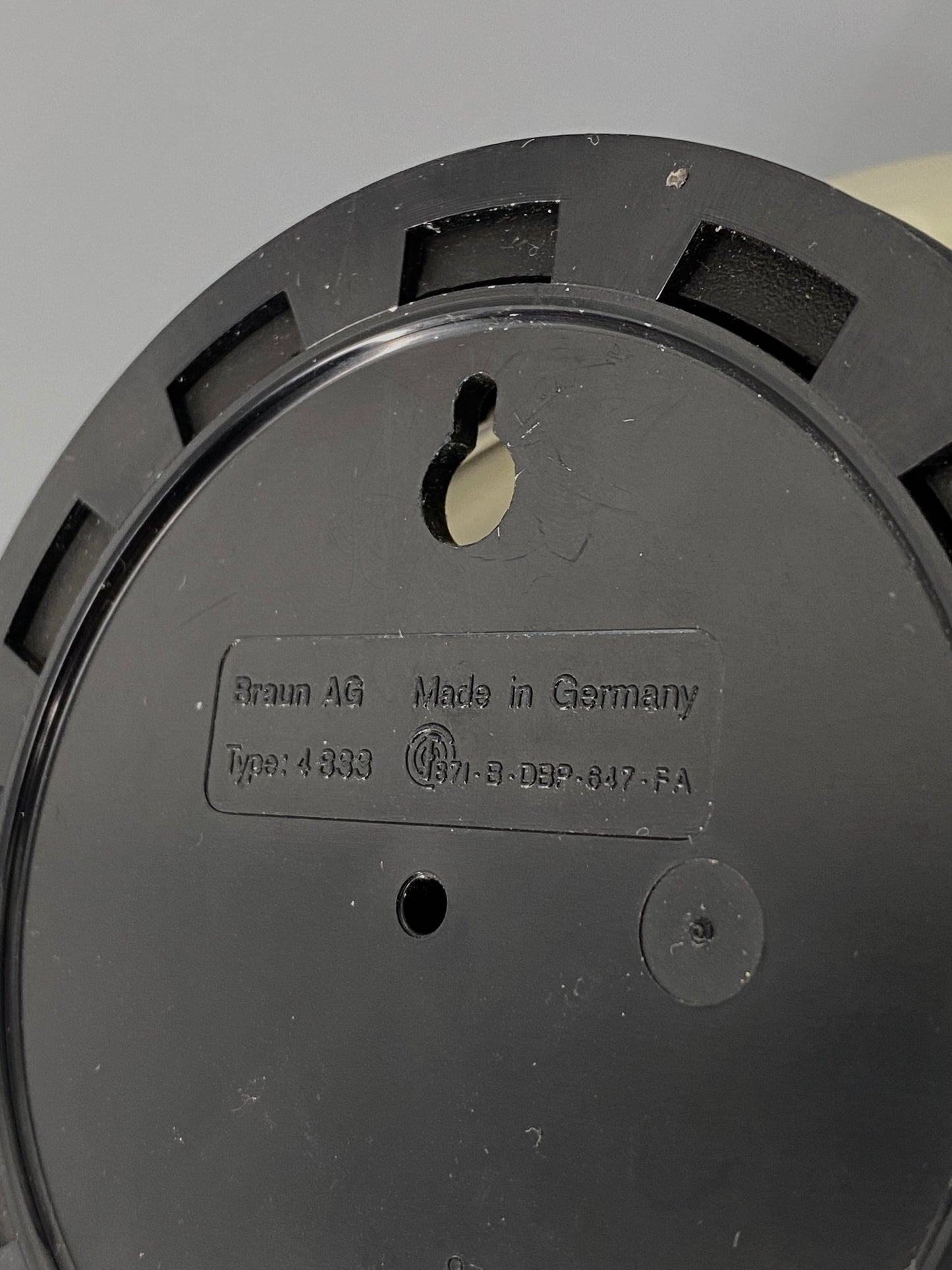 Wanduhr ABW 21 4833 von Dietrich Lubs für Braun, 1979