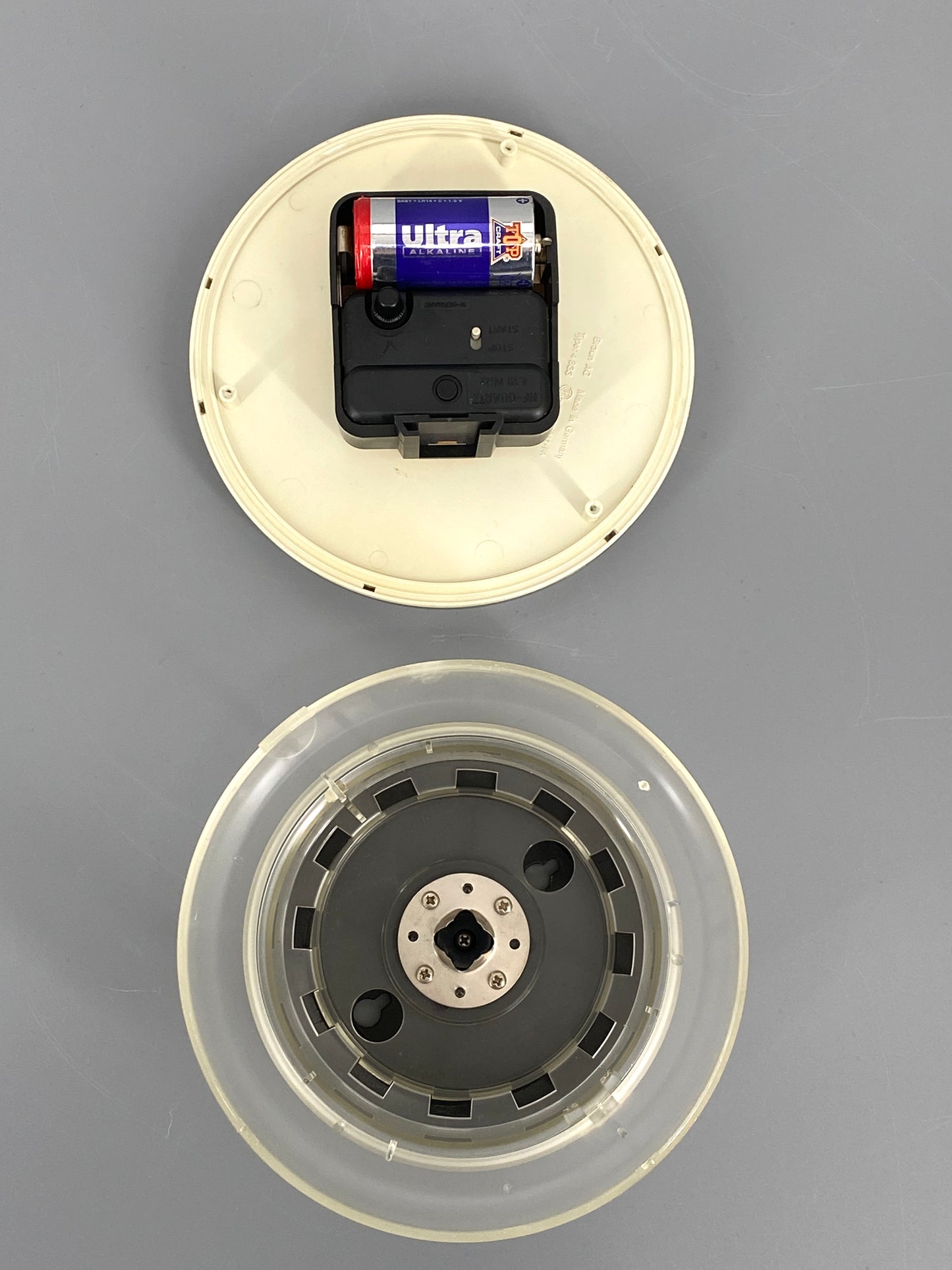 Wanduhr ABW 21 4833 von Dietrich Lubs für Braun, 1979