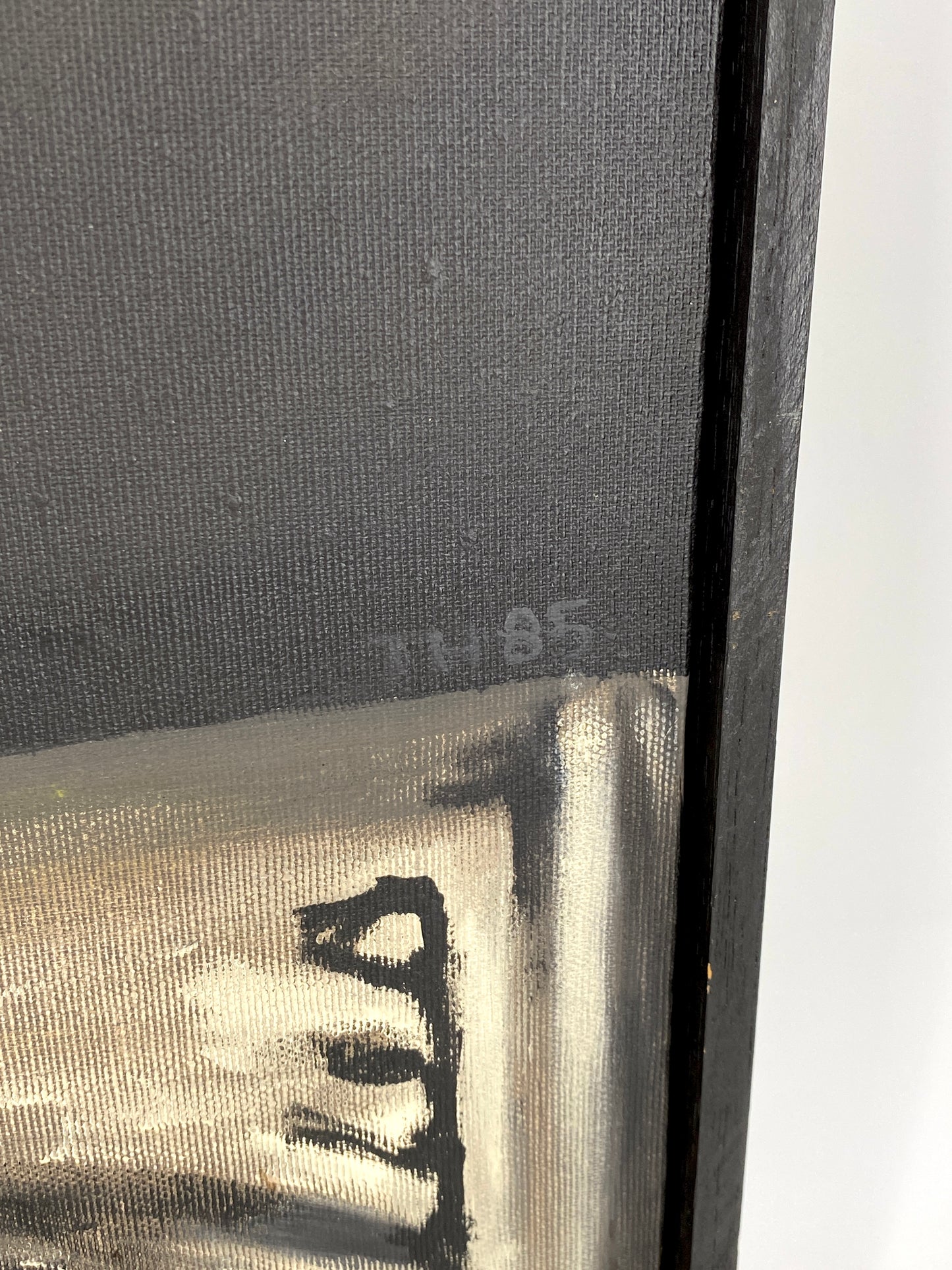 Zwei Acrylgemälde in Schwarz, abstrakte Kompositionen aus dem Jahr 1985, monogrammiert