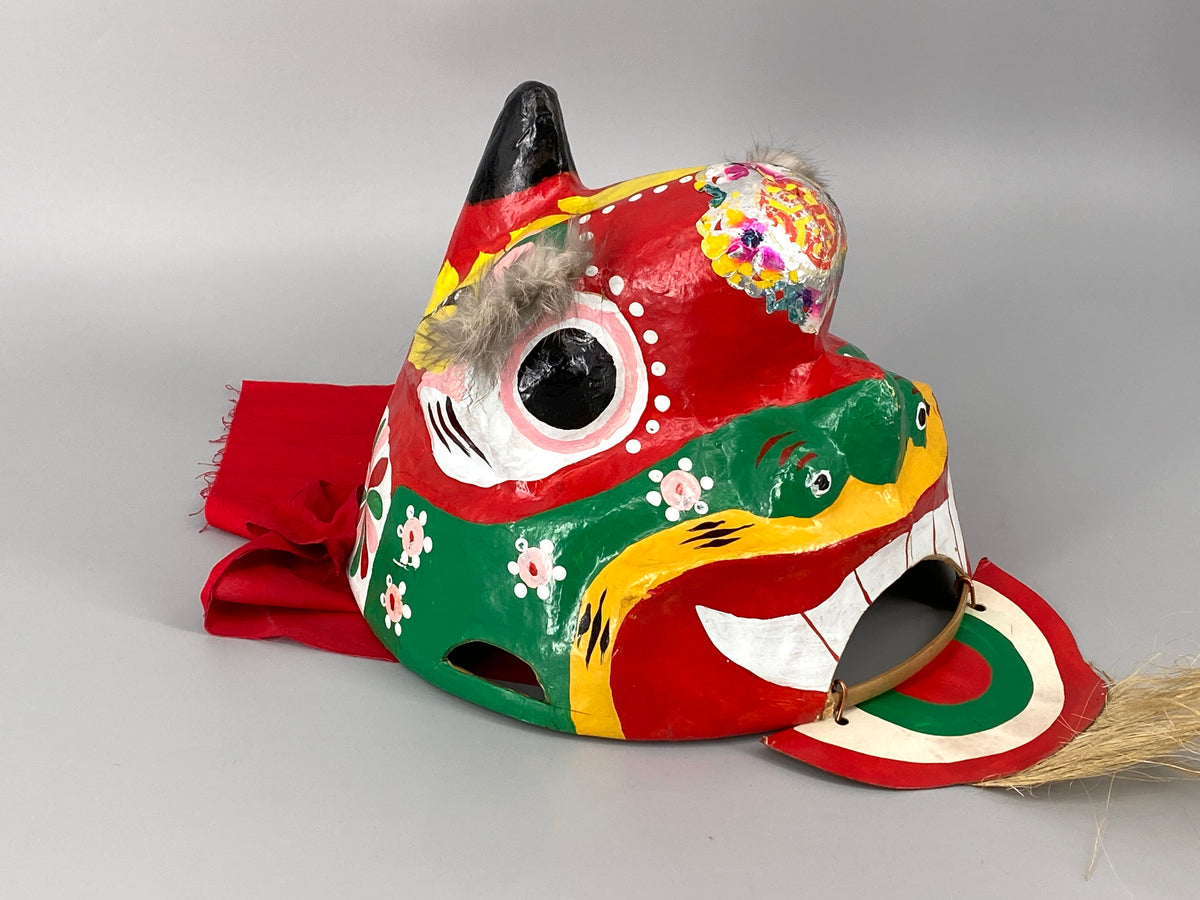 chinesische Drachenkopf Maske aus Pappmaché "Löwentanz", 20. Jahrhundert