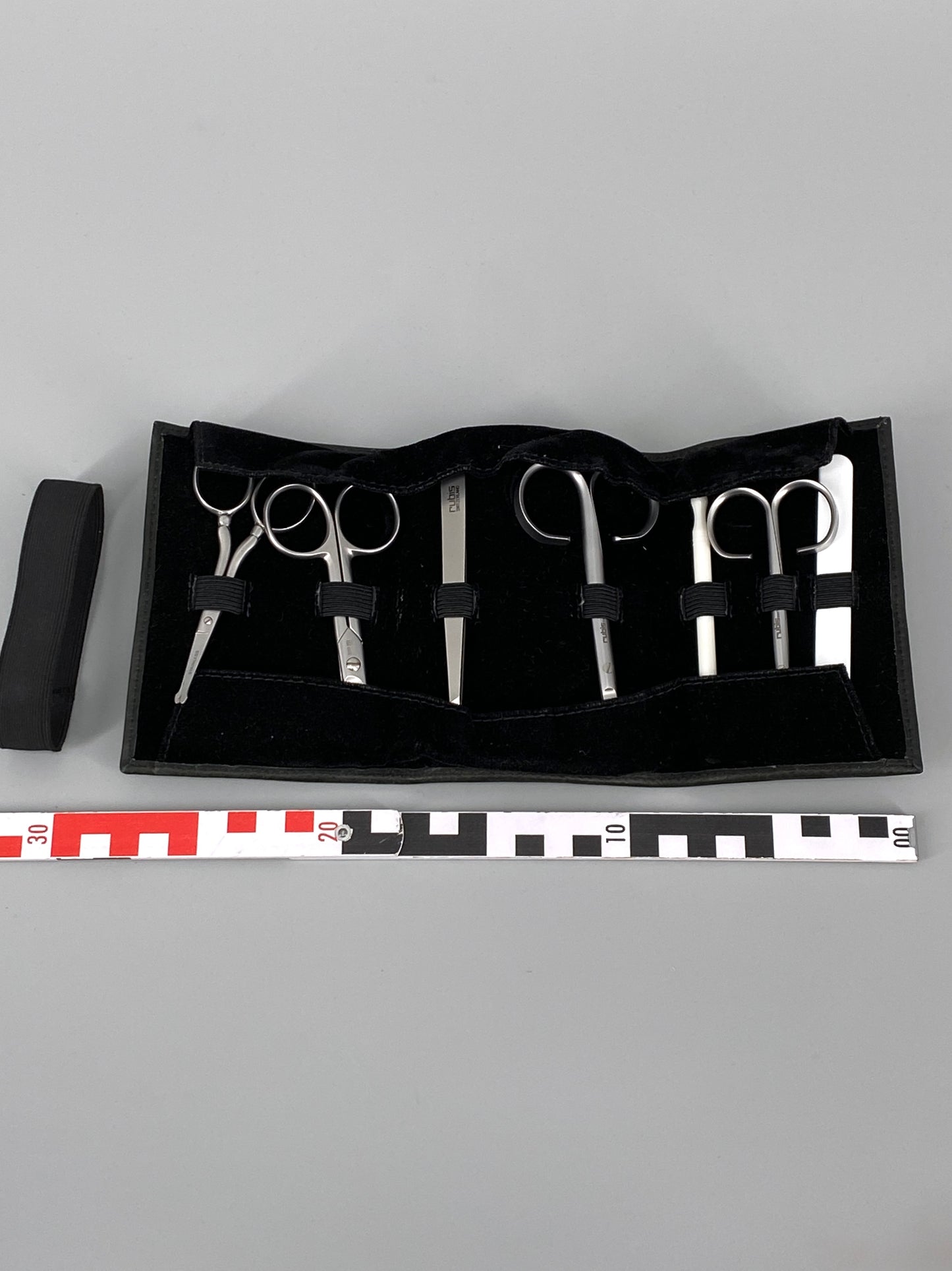 7-Teiliges Maniküre/Pediküre Set von Pro-Idee mit Utensilien von Dovo und Rubis