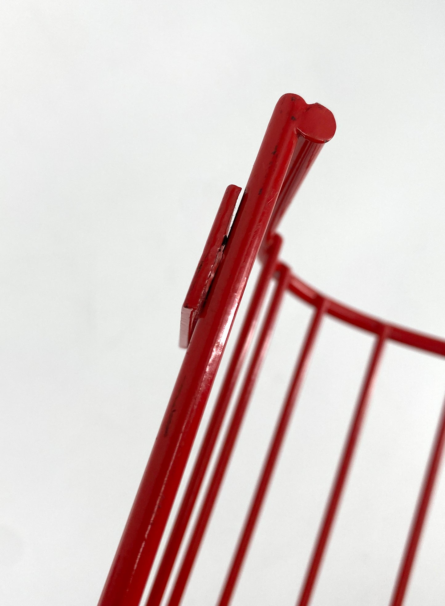 Wandgarderobe von IKEA aus rot lackiertem Metall, 80/90er