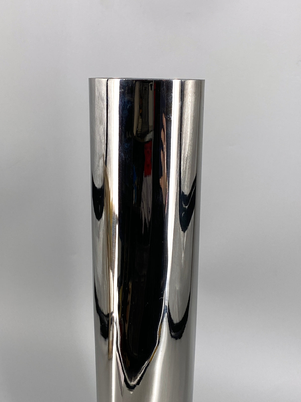 skulpturale, lange Vase von Philippi aus Edelstahl