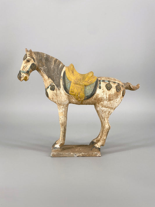 chinesische Pferdefigur aus Terrakotta