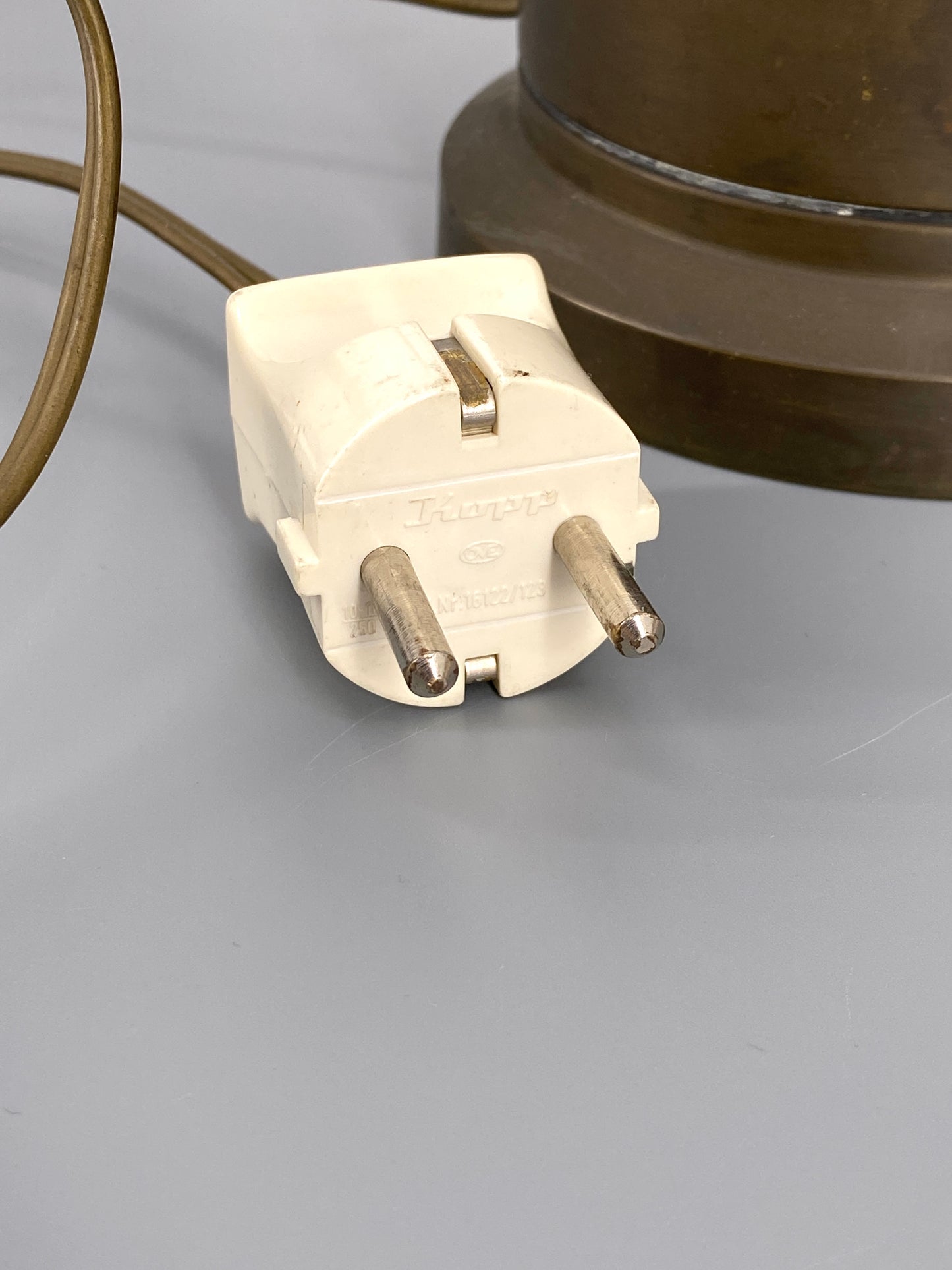 Vintage Tischlampe im Petroleum Stil