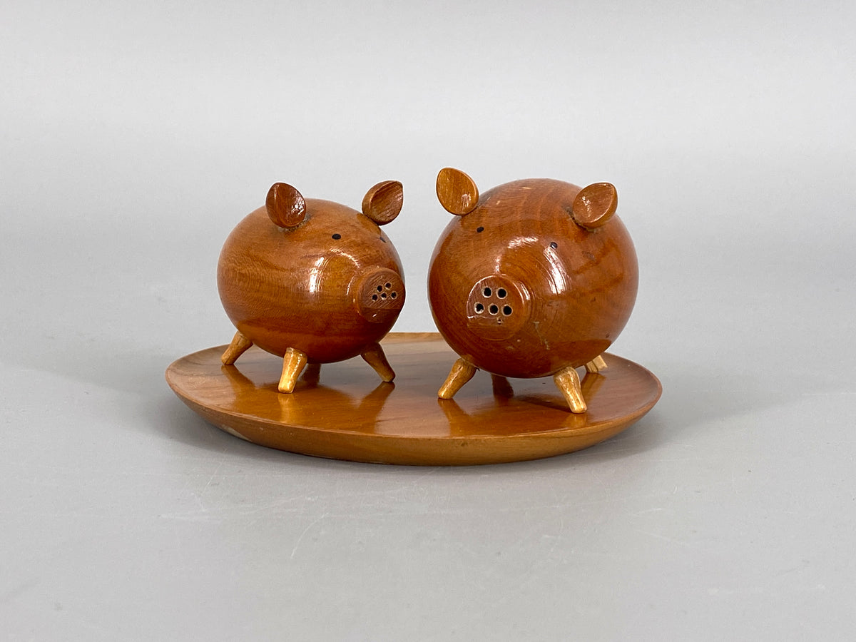 Mid Century Schweine als Salz- und Pfefferstreuer aus Holz, 1960er