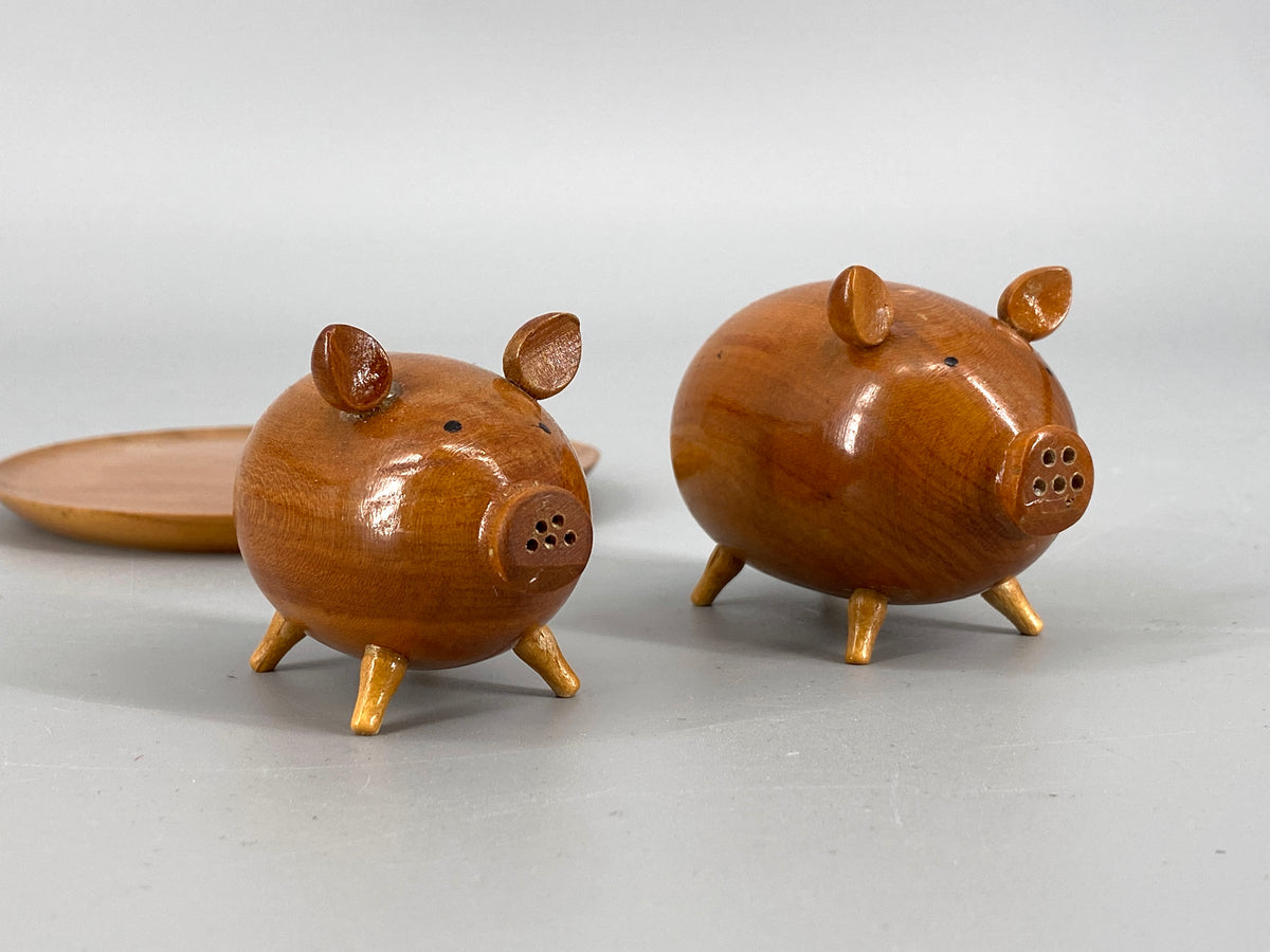 Mid Century Schweine als Salz- und Pfefferstreuer aus Holz, 1960er