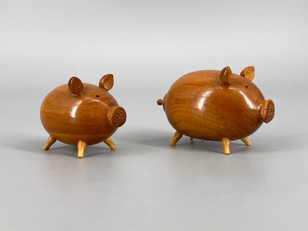 Mid Century Schweine als Salz- und Pfefferstreuer aus Holz, 1960er