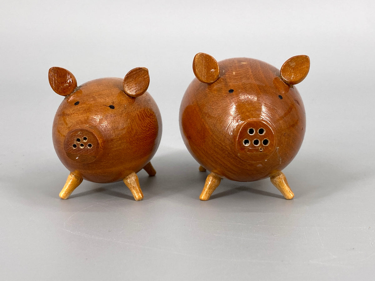Mid Century Schweine als Salz- und Pfefferstreuer aus Holz, 1960er