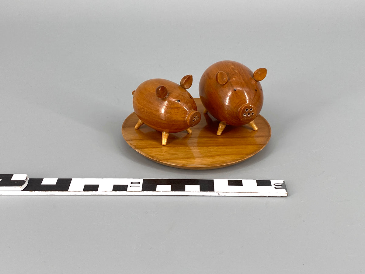 Mid Century Schweine als Salz- und Pfefferstreuer aus Holz, 1960er