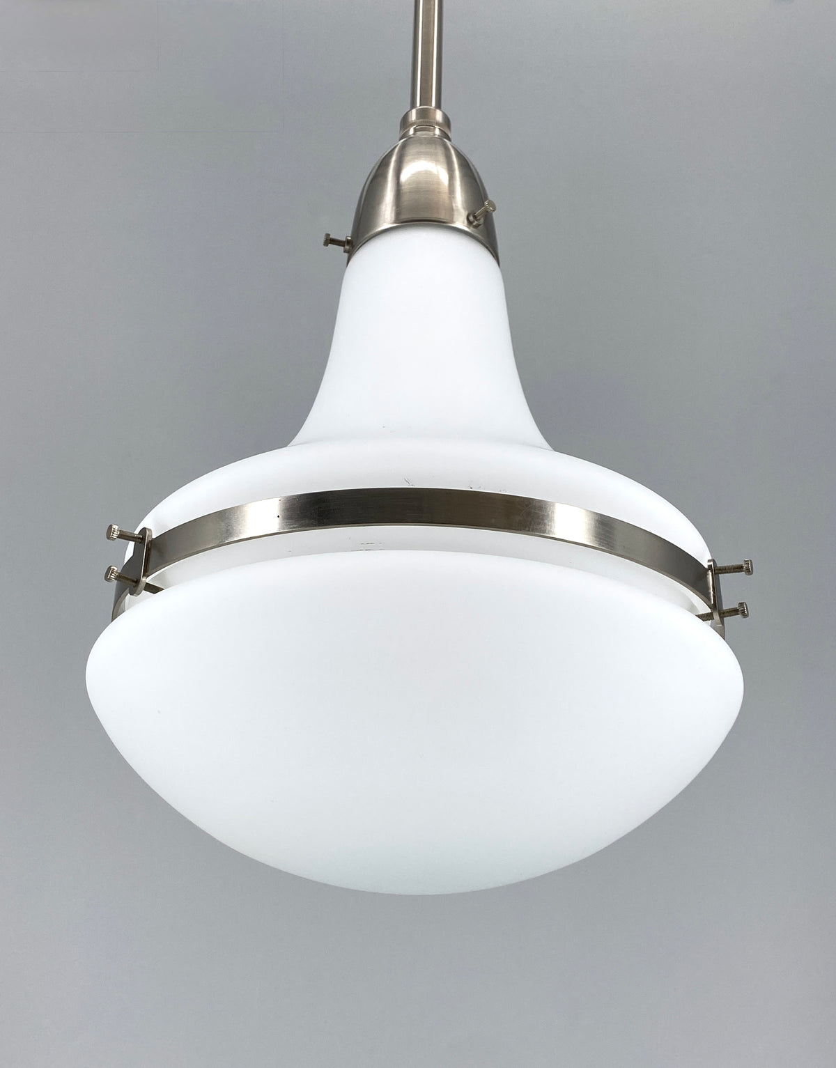 Hängelampe "PS 49" oder Luzette von Berliner Messinglampen, moderner Nachbau des Entwurfs von Peter Behrens um 1908