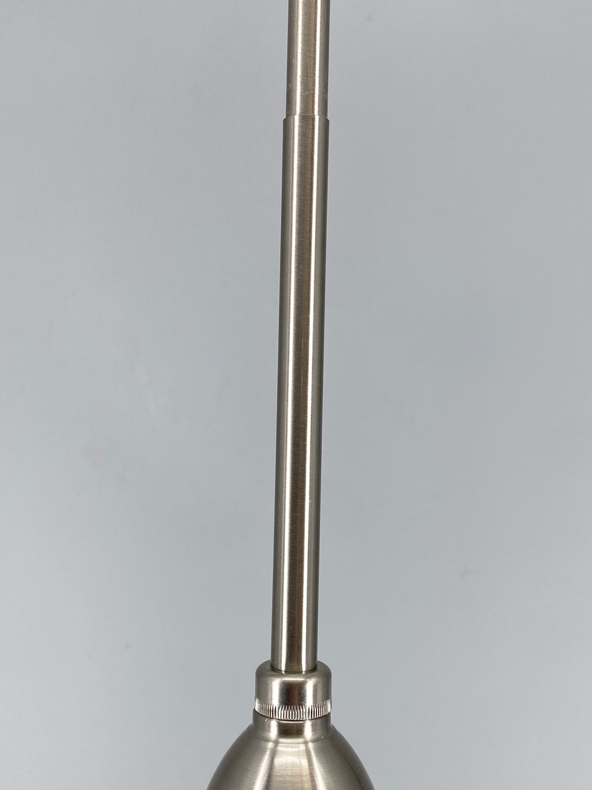 Hängelampe "PS 49" oder Luzette von Berliner Messinglampen, moderner Nachbau des Entwurfs von Peter Behrens um 1908