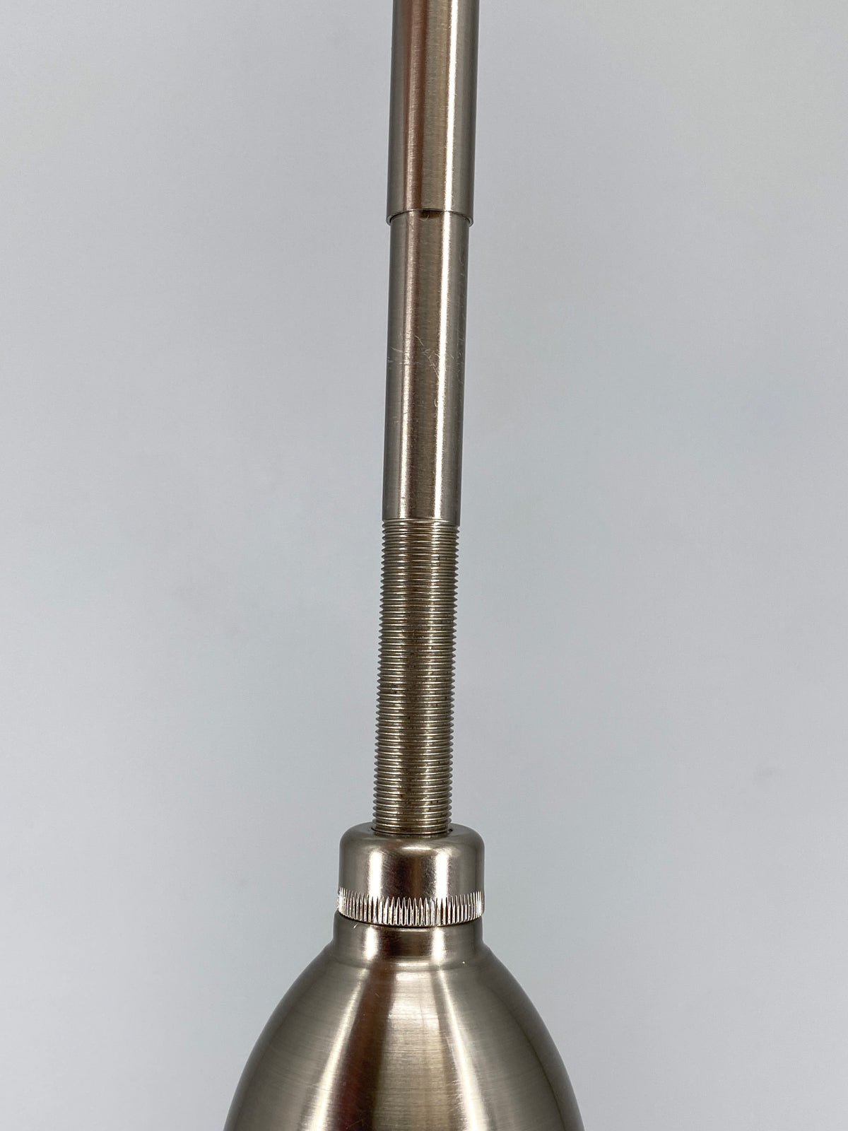 Hängelampe "PS 49" oder Luzette von Berliner Messinglampen, moderner Nachbau des Entwurfs von Peter Behrens um 1908