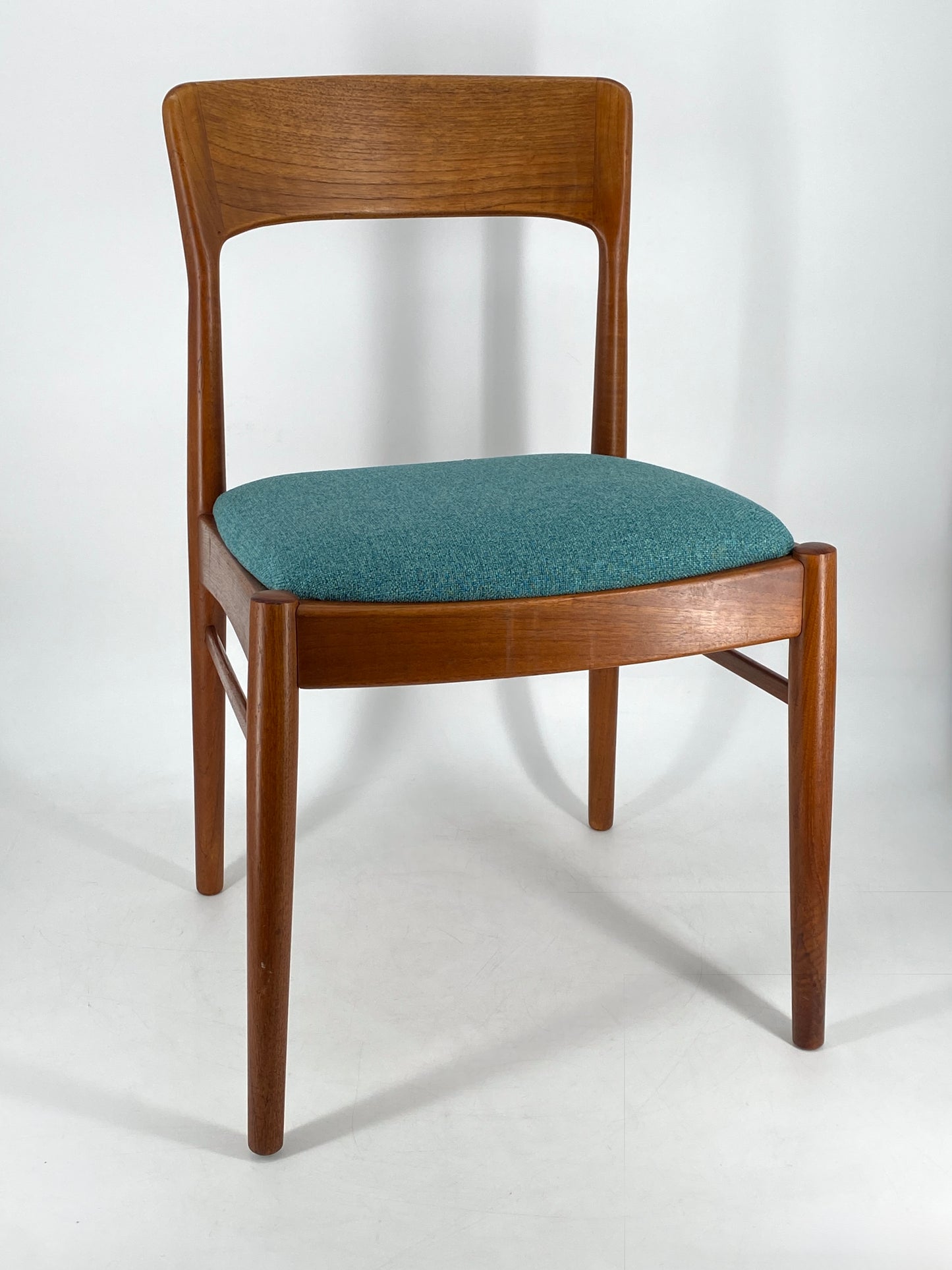 Set von vier Esszimmerstühlen aus Teakholz, KS Møbler, Dänemark