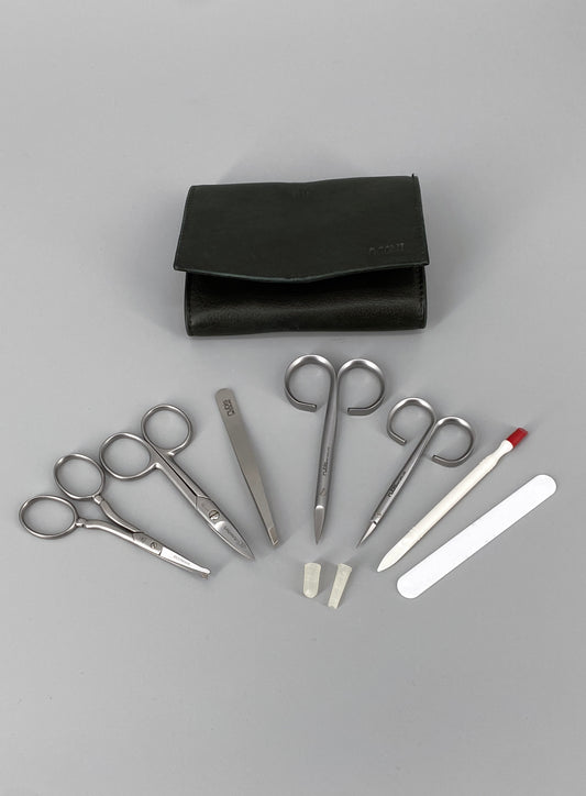 7-Teiliges Maniküre/Pediküre Set von Pro-Idee mit Utensilien von Dovo und Rubis