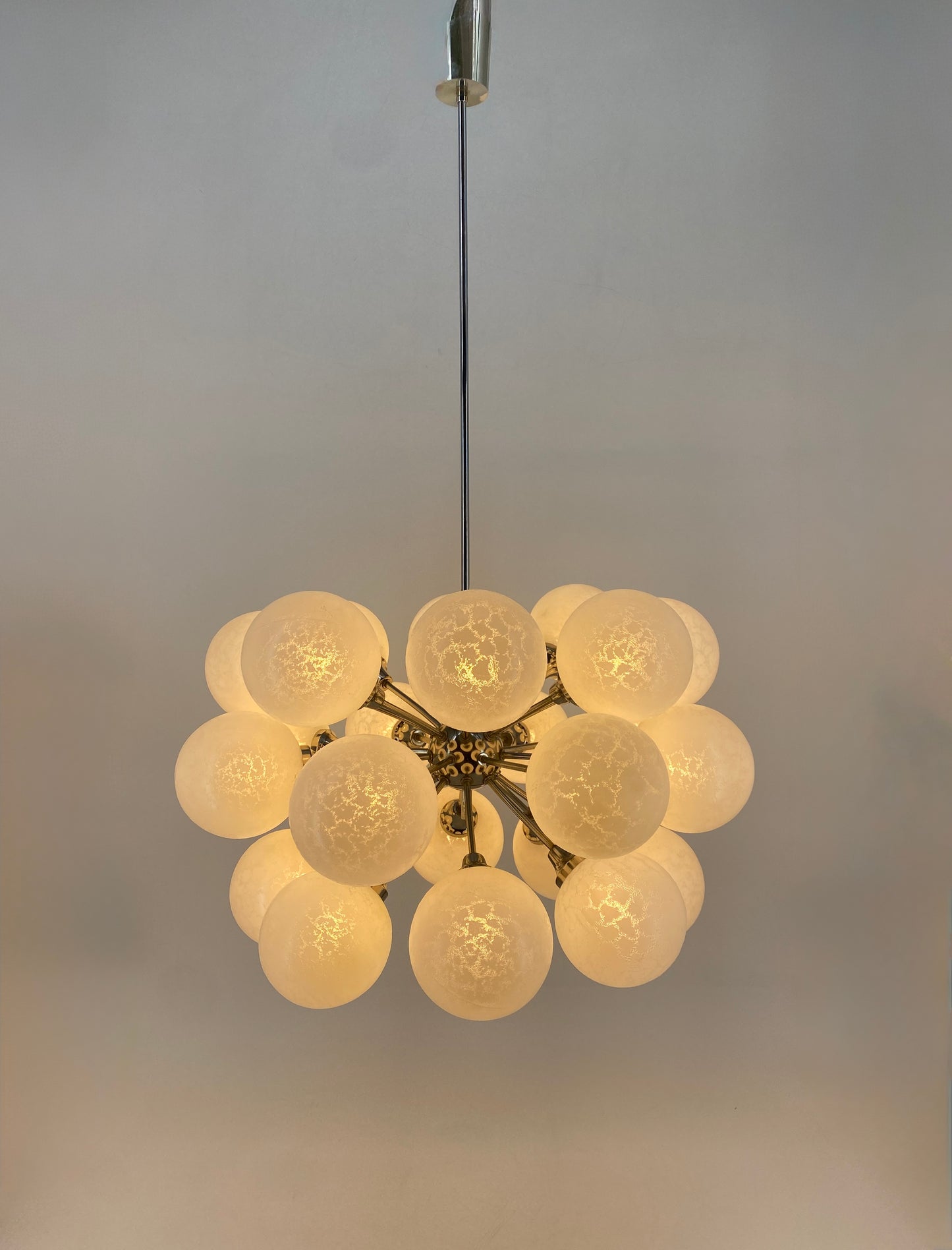 Space Age Sputnik Kronleuchter, 24-flammig, Rupert Nikoll zugeschrieben, Österreich 1970er