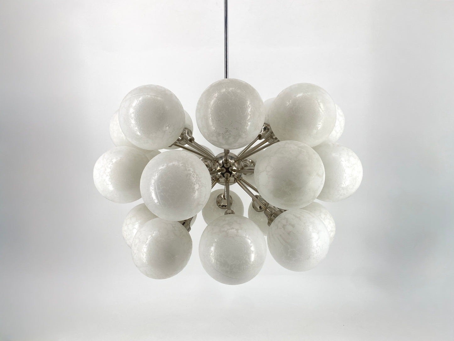 Space Age Sputnik Kronleuchter, 24-flammig, Rupert Nikoll zugeschrieben, Österreich 1970er