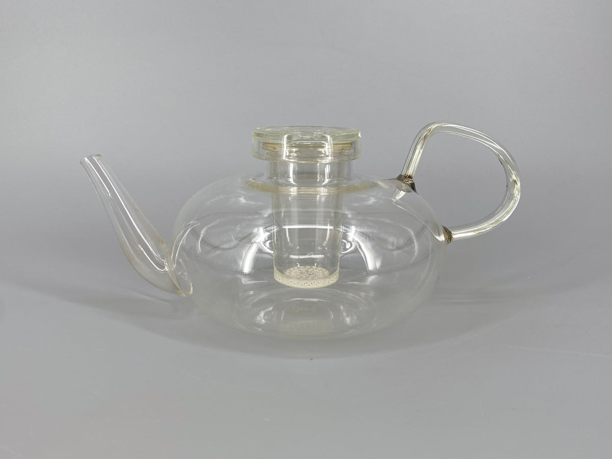 Teekanne mit Teesieb und Deckel von Wilhelm Wagenfeld (1900–1990), 1,5L, Jenaer Glas