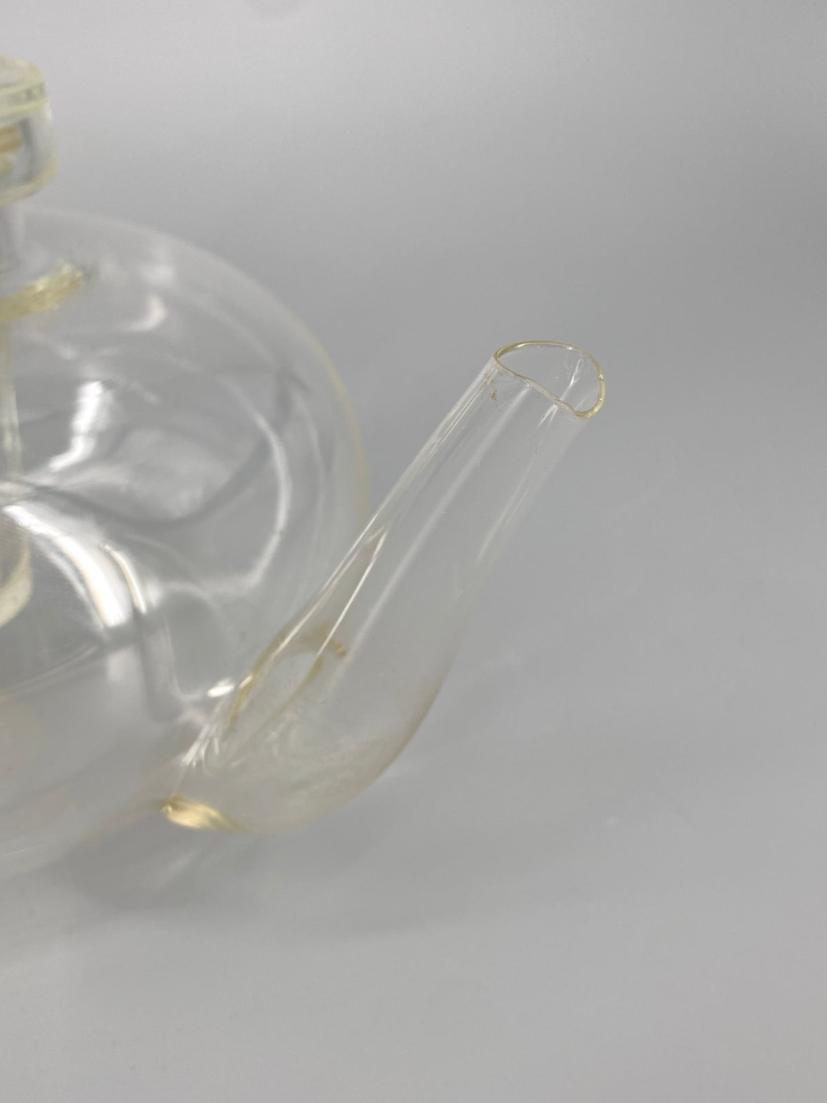 Teekanne mit Teesieb und Deckel von Wilhelm Wagenfeld (1900–1990), 1,5L, Jenaer Glas