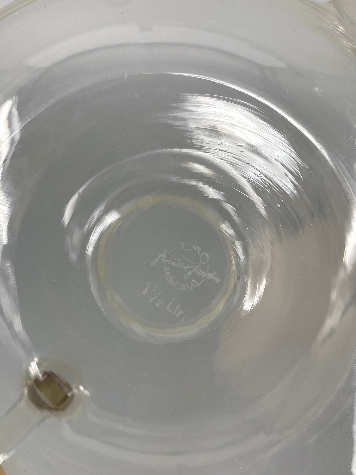 Teekanne mit Teesieb und Deckel von Wilhelm Wagenfeld (1900–1990), 1,5L, Jenaer Glas