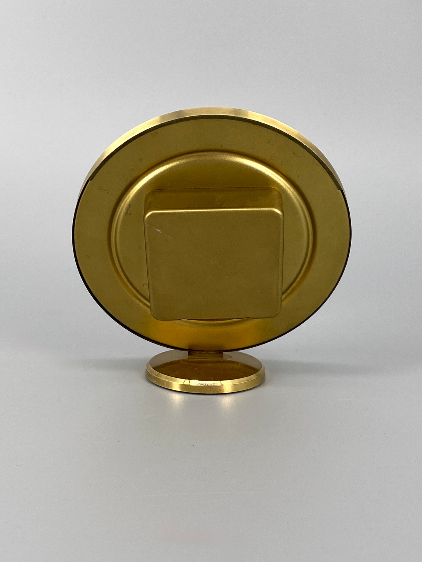 goldene, runde Tischuhr von Junghans, Quartz Uhrwerk, 70er