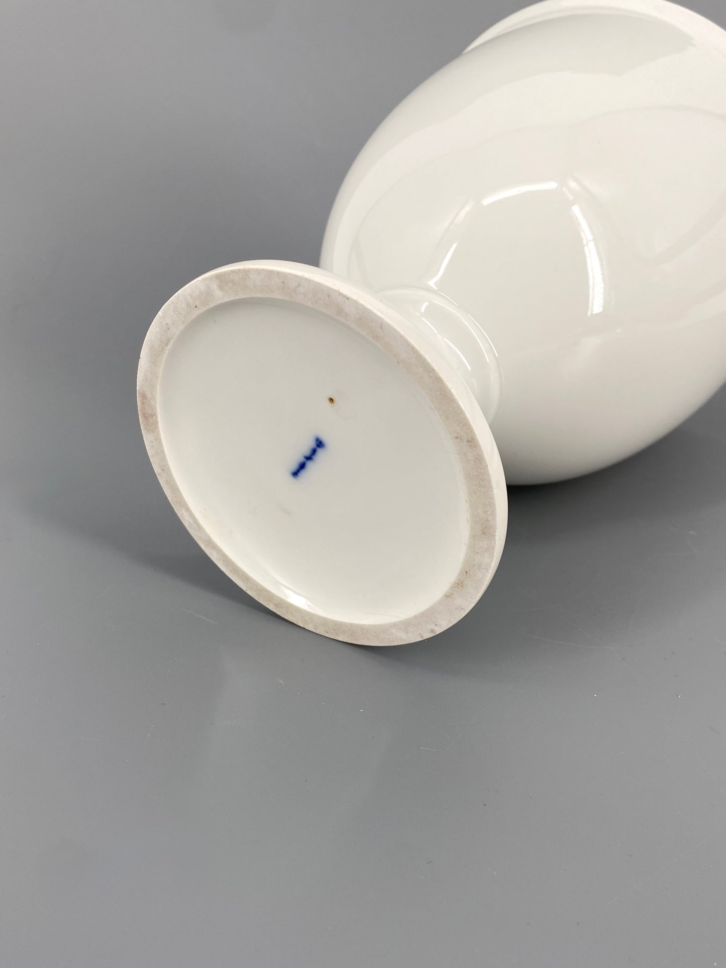 Pokalvase von KPM, Entwurf Johannes Henke, 3. Wahl, 1971
