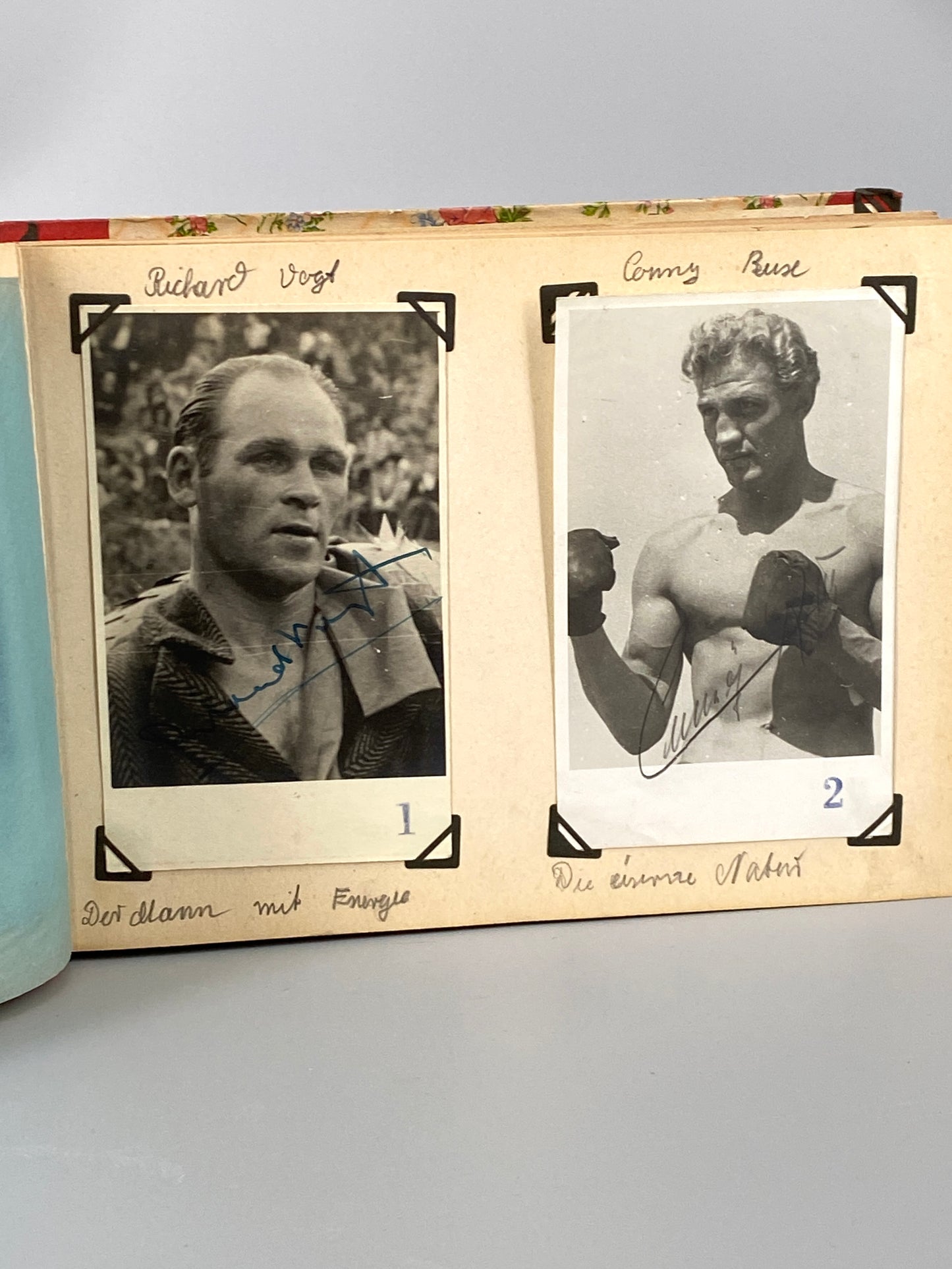 Autogrammalbum deutscher Boxer, mit 28 Signaturen, um 1949