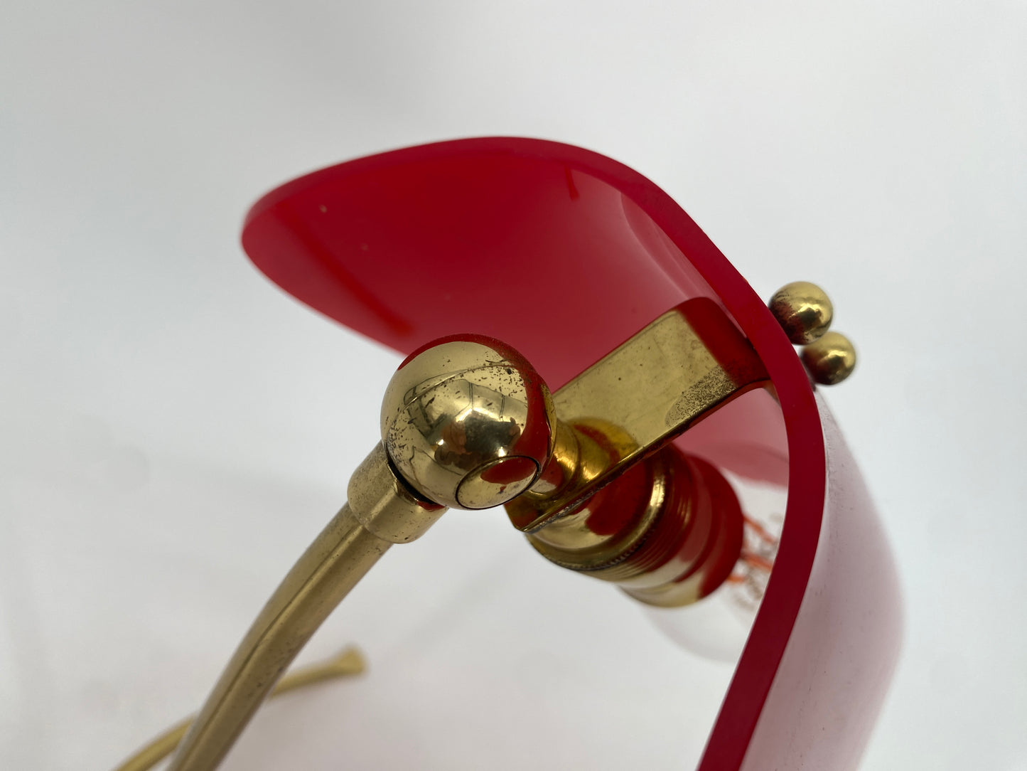 Mid Century Design Tisch, oder Wandlampe aus Messing und Acrylglas, 1950er