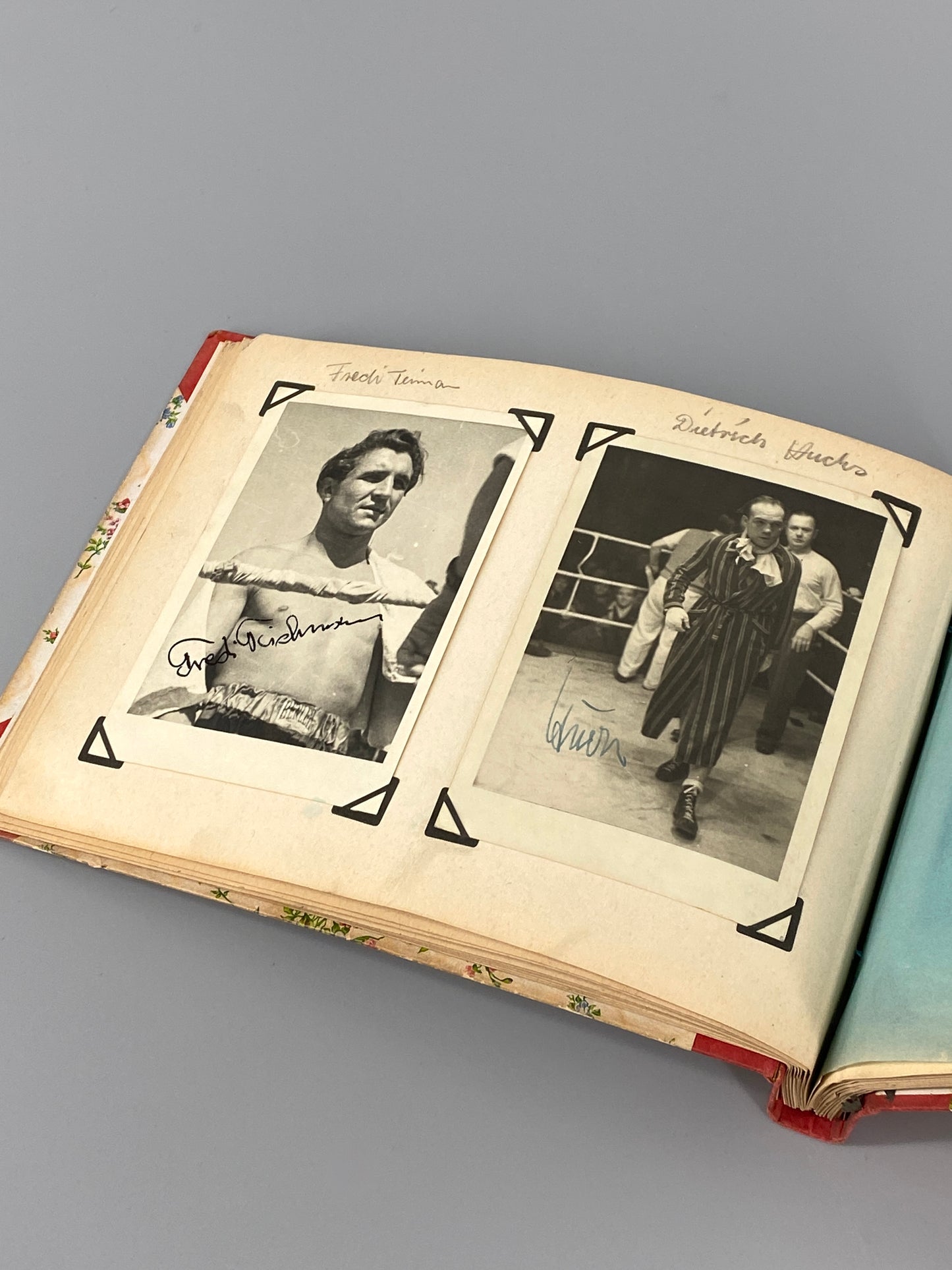 Autogrammalbum deutscher Boxer, mit 28 Signaturen, um 1949