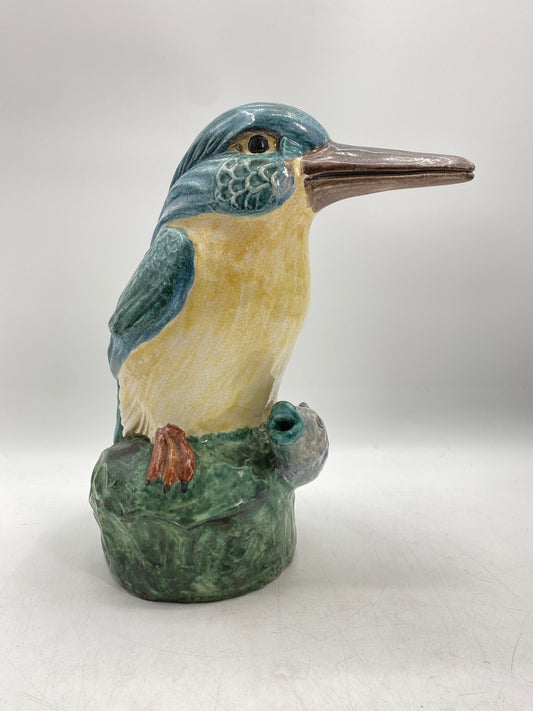 Keramikskulptur "Eisvogel"  in naturalistischen Farben glasiert, mit Stempelmarke
