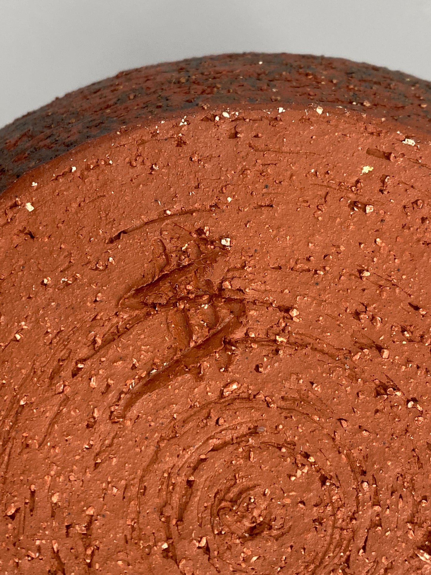 Studiokeramik Vase aus rotbraunem Steinzeug mit Signatur, um 1960