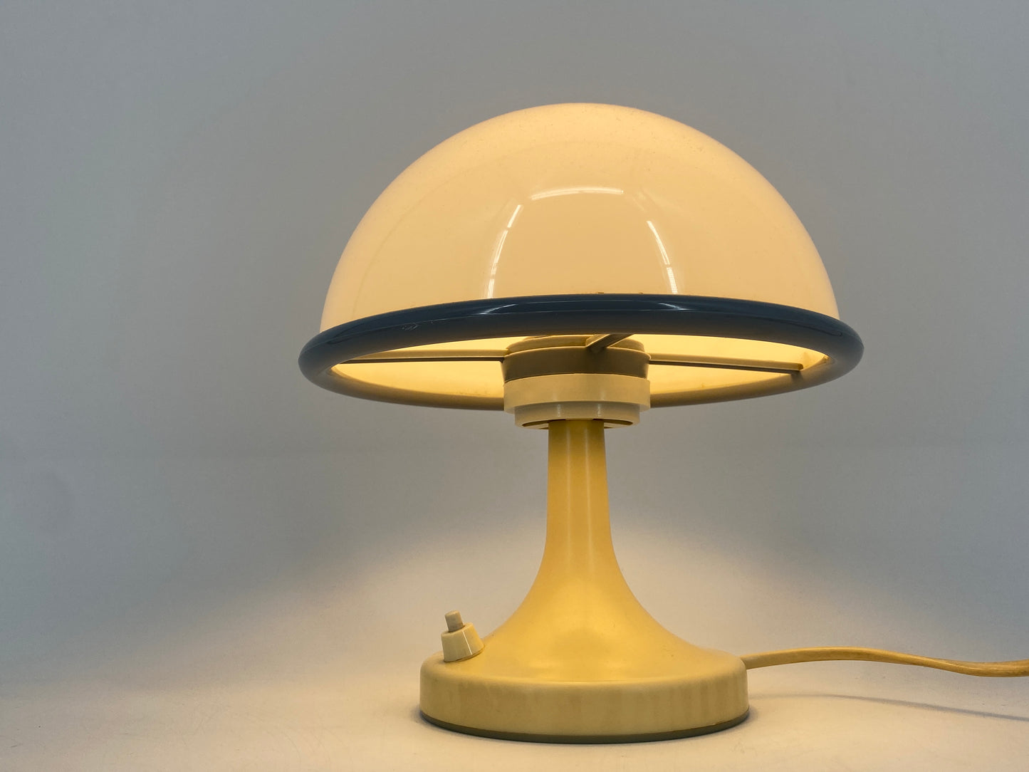 Space Age Design Pilzlampe aus Kunststoff, um 1970