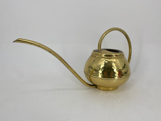 Mid Centruy Design Gießkanne aus Messing mit Hammerschlagdekor, Deutschland 1960er
