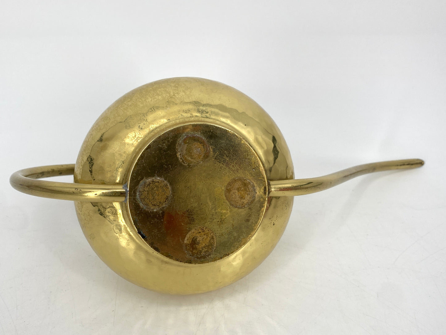 Mid Centruy Design Gießkanne aus Messing mit Hammerschlagdekor, Deutschland 1960er