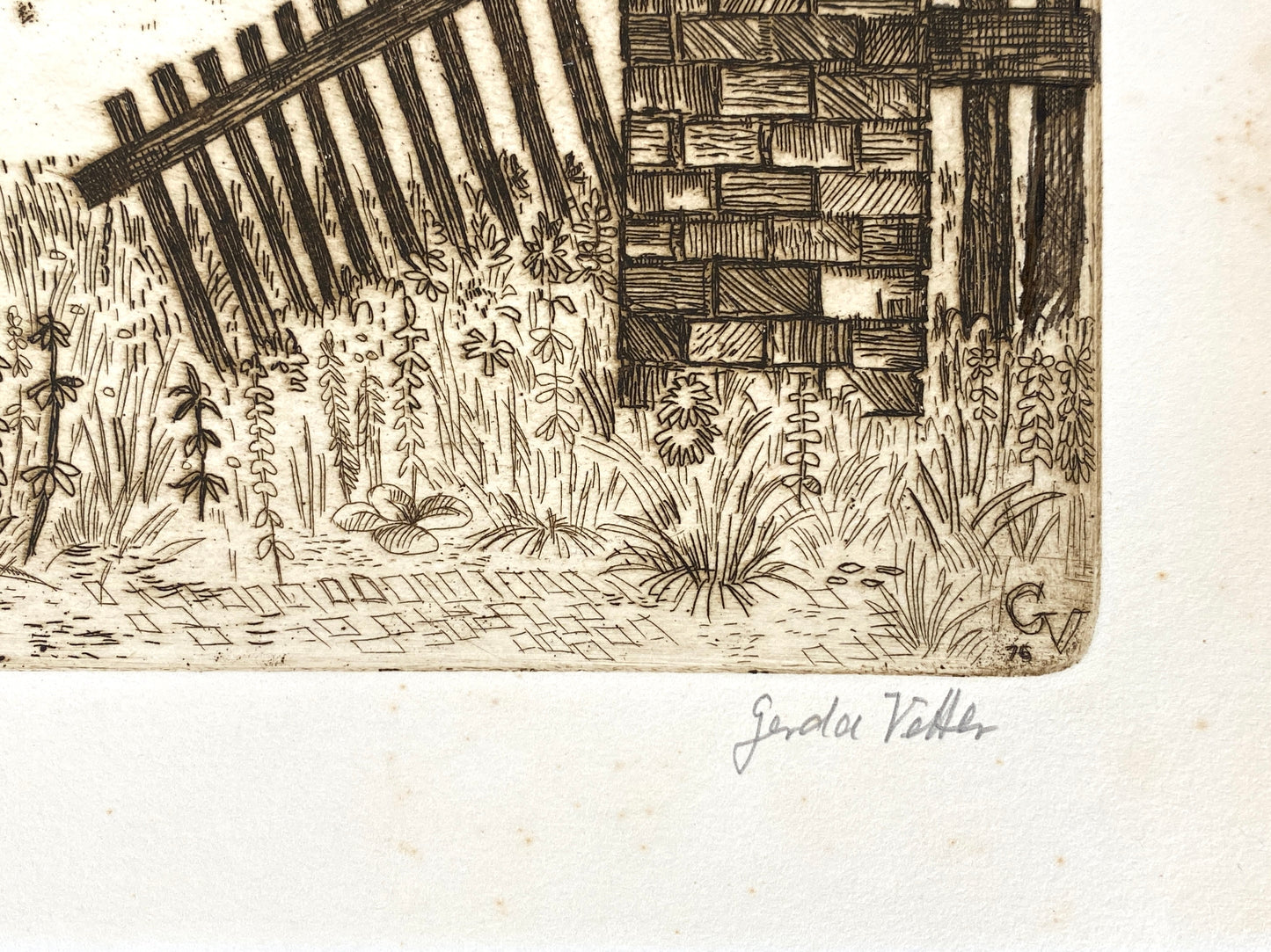 Radierung mit Plattenton "Berlin – Dahlem / Zwischen Dorfkrug und U-Bahn" von Gerda Vetter, 1976
