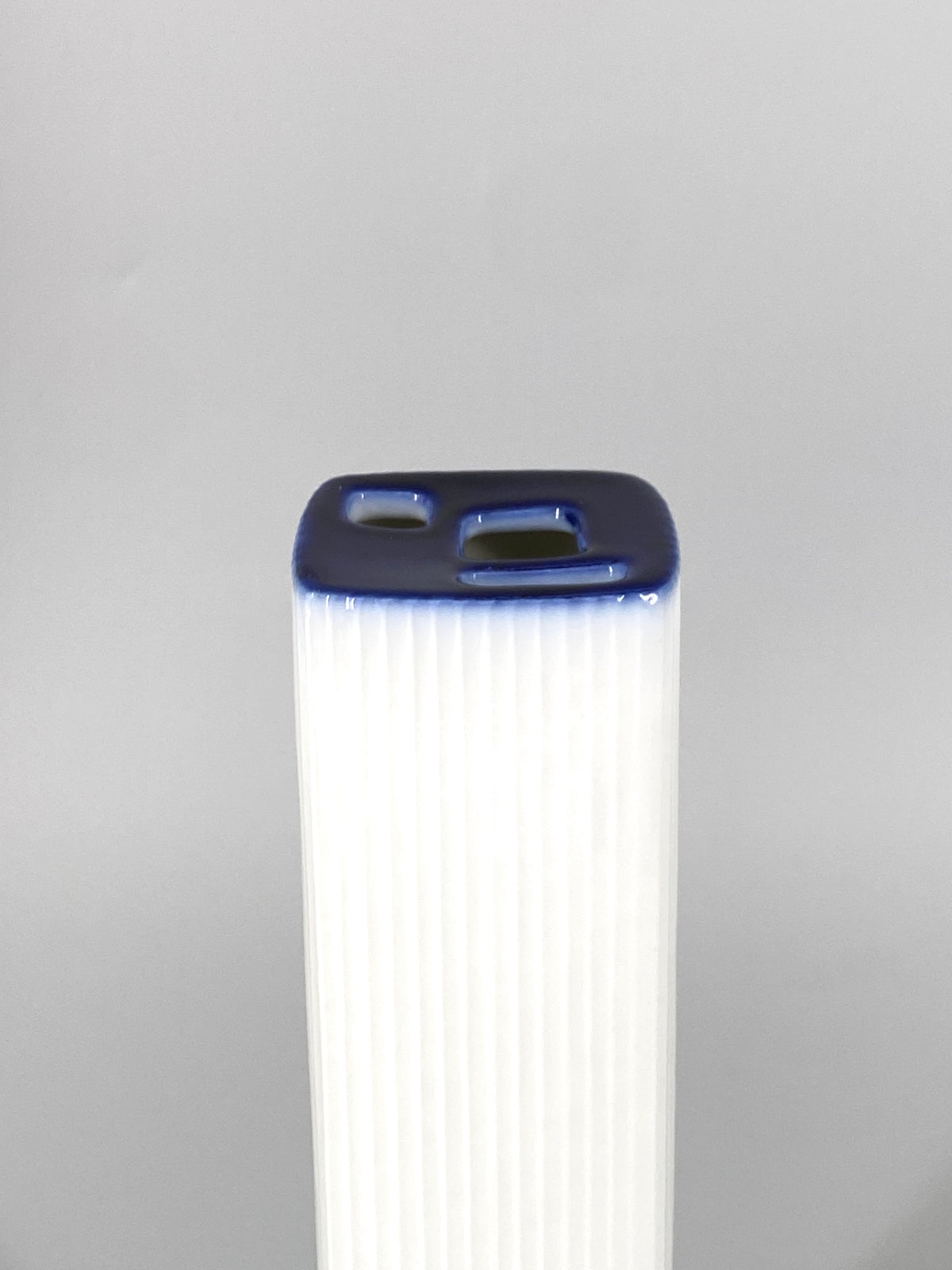 Ikebana Pilaster Vase in Blau von Hans Theo Baumann für KPM, Berlin, 1960er