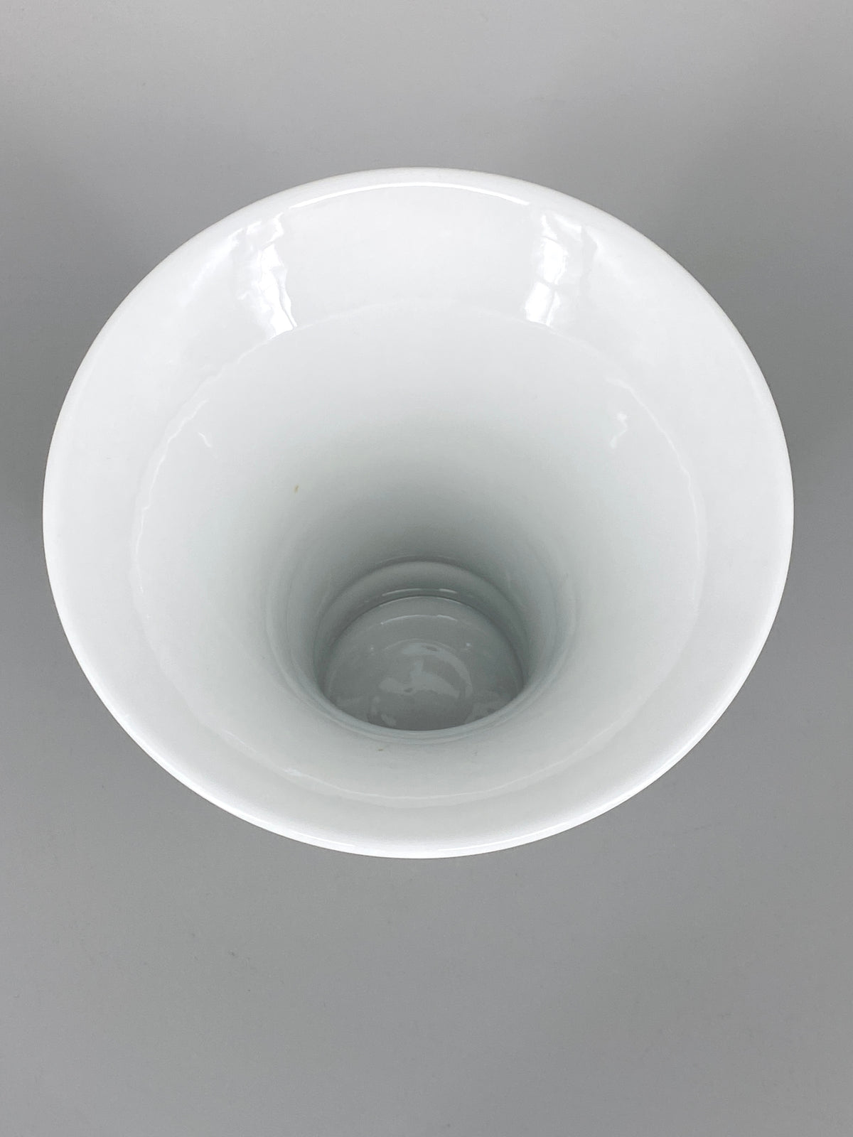 weiße Trompetenform Vase "74719" aus Porzellan von Fürstenberg