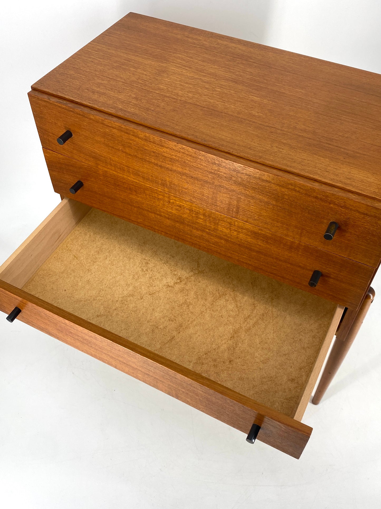 Kleine Kommode aus Teakholz, Deutschland, 1950/60er