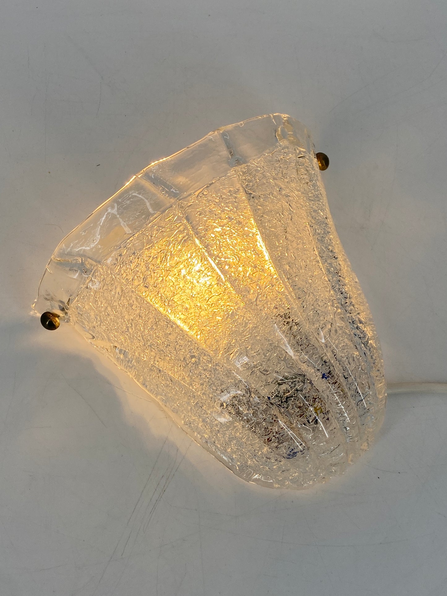Wandlampe mit Eisglasstruktur aus Muranoglas von Lucitalia, Italien 1970er
