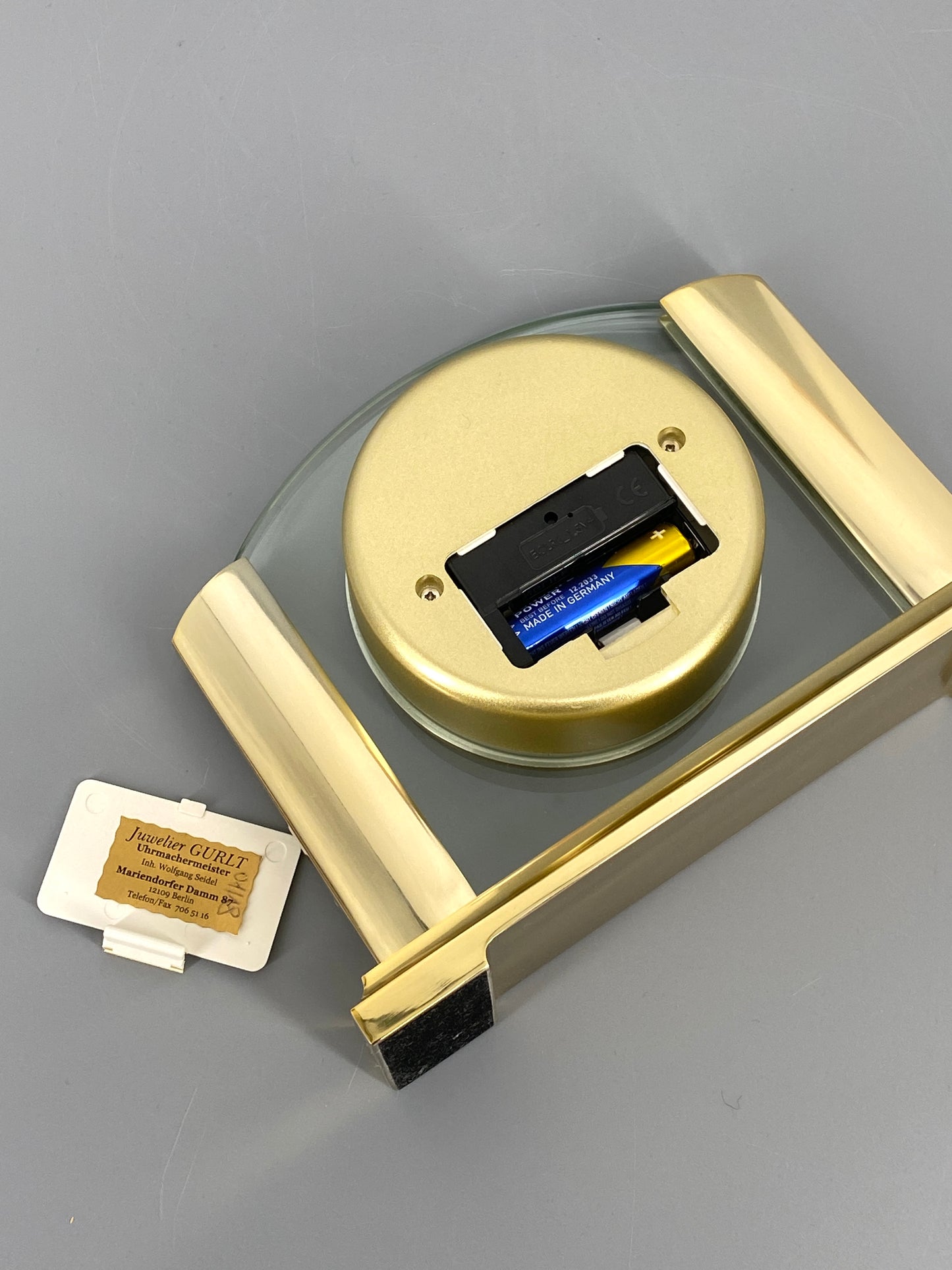 goldene Tischuhr von AMS, Modell 5143