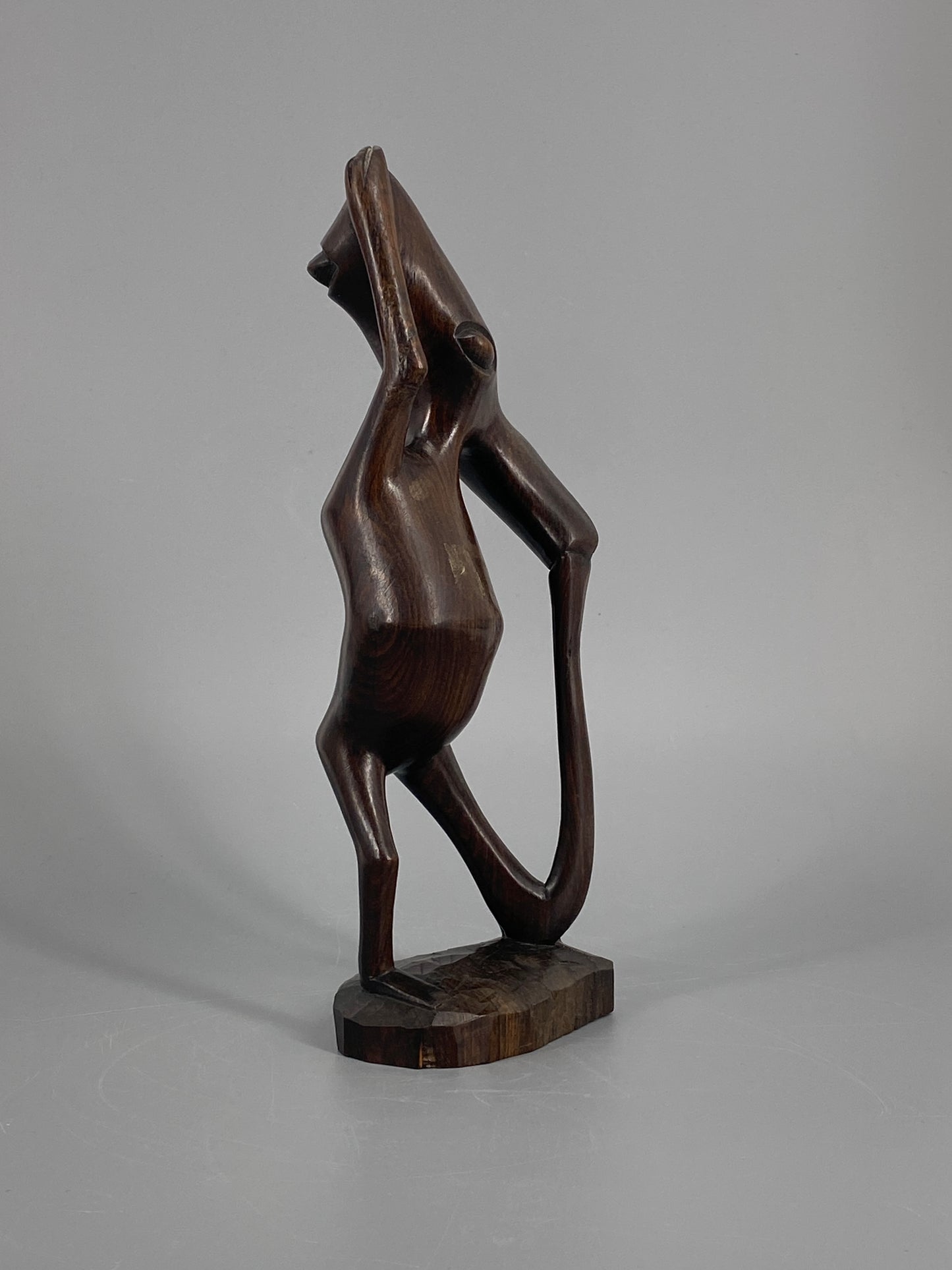 Makonde Schnitzerei-Figur aus Ebenholz, Ostafrika